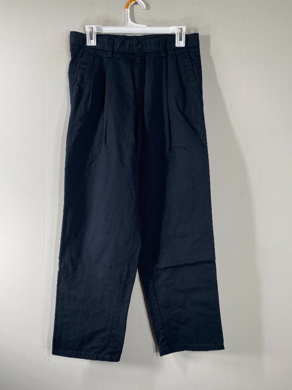 Dockers Classic Fit Pleated Khaki Pants Men's 30 x 30 Mid Rise Black Casual